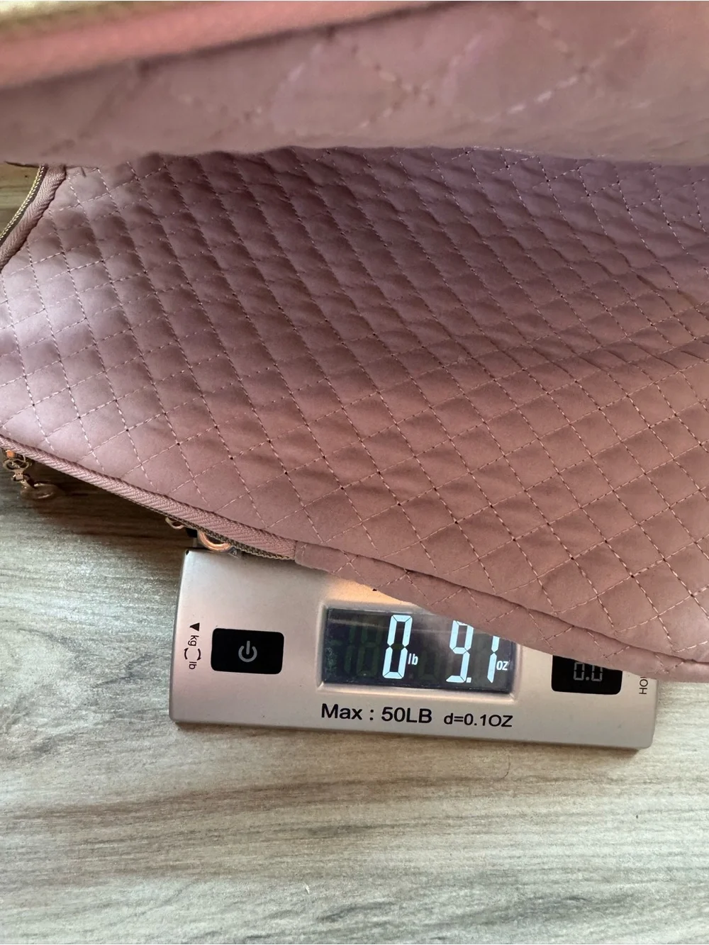 BAGSMART Blush Pink Quilted Laptop Bag 16” Padded Computer Case Work Travel